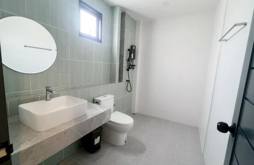 Samut Sakhon Villa | Pool villa Cream Darin