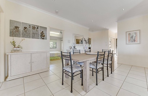 Yeppoon House | POOL WITH SEAVIEWS AND ENDLESS ENTERTAINING