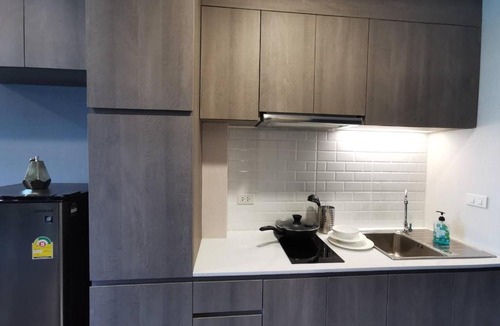 Chonburi Apartment | Premier Luxe Hotel โรงแรมพรีเมียร์ลักซ์