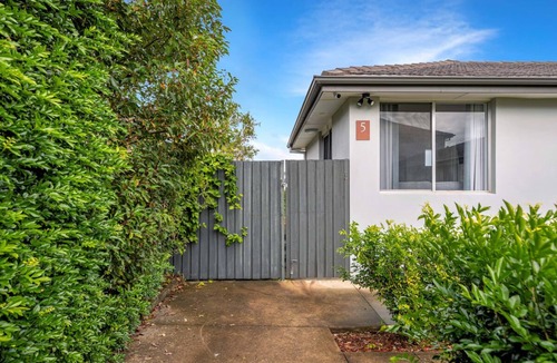 Jesmond Apartment | Prickly Pear Stays Jesmond, 1-bedroom