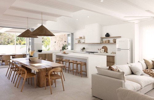 South West Rocks House | Private Beachside Escape – 5-Star Luxury for Families & Friends