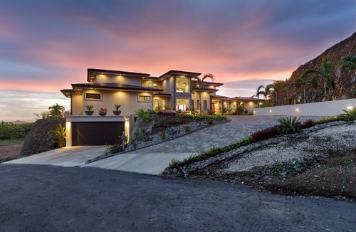 Brasilito House | Private luxury estate with panoramic sunset views