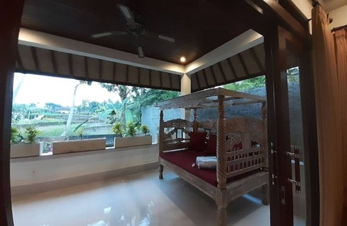 Penestanan Villa | Private One BD with Pool Overlooking to Rice Fields By Hidden Point Villa