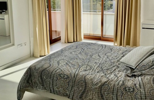 Casalinho House | Private pool 5 min from the beach and overlooking Lagoa de Óbidos