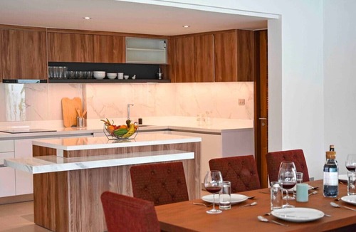 Choeng Thale House | Private Pool Villa with Pavilion & Spacious Living