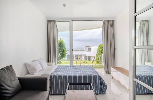 Na Chom Thian Apartment | Private Sunset Beach - Sea View Studio Room