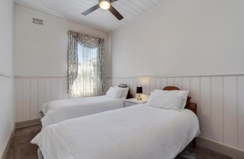 Lexton Hotel | Pyrenees Hotel