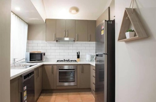 Currambine House | Quiet Location Walk to train and superarket, 5 minute drive to beach