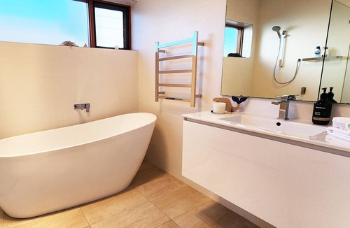 North Bondi House | Quintessential Bondi Beach House