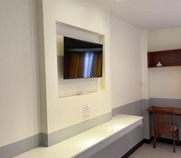 Racha Thewa Hotel | Rafael Hotel and Mansion Bangkok