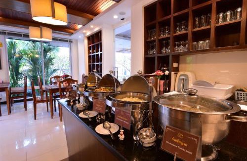 Nai Mueang Hotel | Rapeepan Ville Hotel