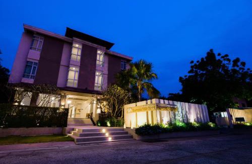 Nai Mueang Hotel | Rapeepan Ville Hotel