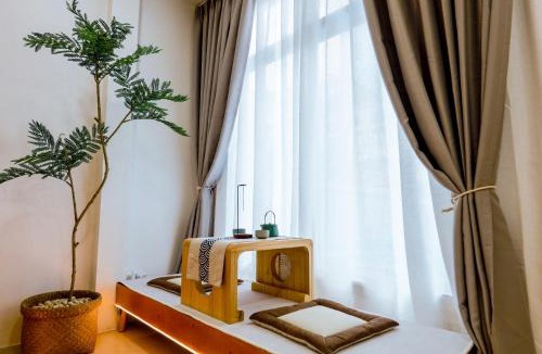 Ratchadaphisek Villa | Ratchada Retreat Bespoke Urban Villa 3