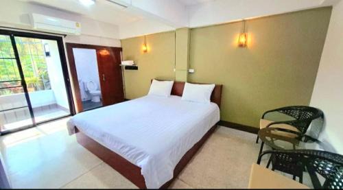 Phayao Hotel | Ratchawong Place ราชวงศ์ เพลส -หลังพ่อขุน-