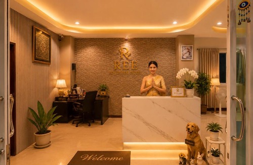 Samre Hotel | Ree- Riverside hotel
