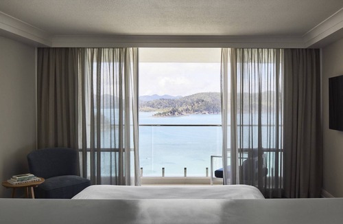 Hamilton Island Hotel | Reef View Hotel