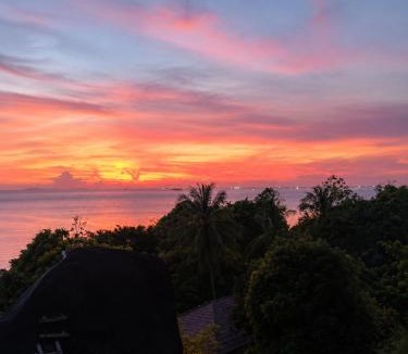 Haad Pleayleam Villa | Reen Run Sunset Private Pool Villa