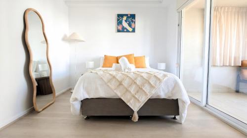 Fortitude Valley Apartment | Resort 2BR - Lagoon Pool Spa gym - Sleeps 6 - Baby Stay Equipped - Free Parking