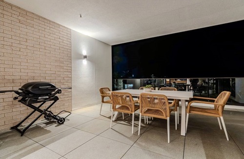 Avoca Beach Apartment | REVE 506 - A STYLISH COASTAL GETAWAY IN THE HEART OF AVOCA BEACH