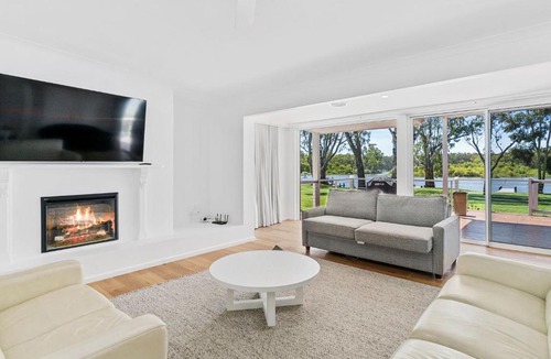 Bundalong House | River Views