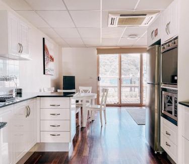 Brooklyn Apartment | Riverfront Dream on the Hawkesbury - Water View