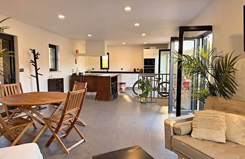 Santa Comba Dao House | Riverfront House with Private Deck & Nature Views