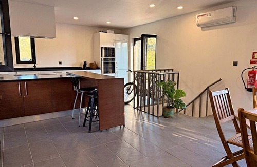 Santa Comba Dao House | Riverfront House with Private Deck & Nature Views