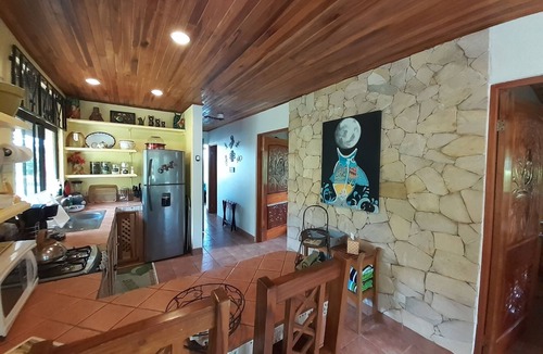 La Fortuna House | Romantic Hidden Jungle Gem for Two, Spectacular Views, Spa, A/C & Private Pool