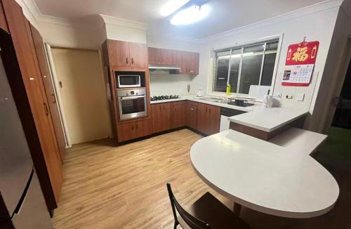 Epping House | Room 72