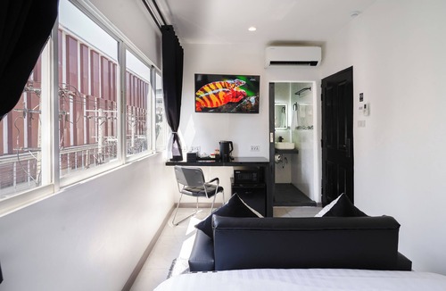 Wattana Hotel | rooms are all city view