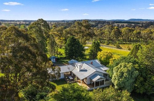 Avoca House | 'Rosalba' The Old Dairy Farm 3-Bed Cottage