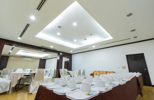 Khlong Kra Saeng Hotel | Royal Diamond Hotel