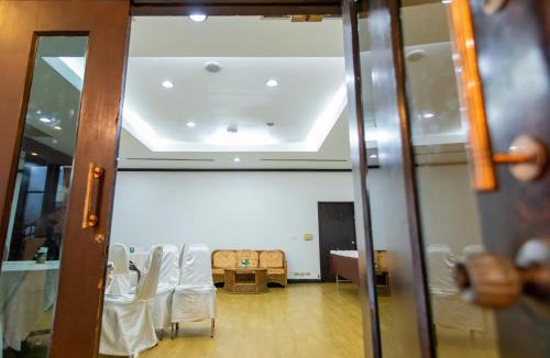 Khlong Kra Saeng Hotel | Royal Diamond Hotel