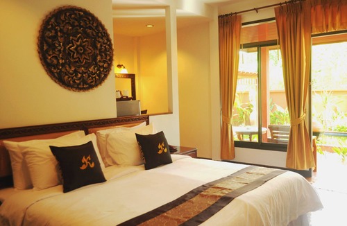Khao Takiab Resort | Ruen Kanok Thai House