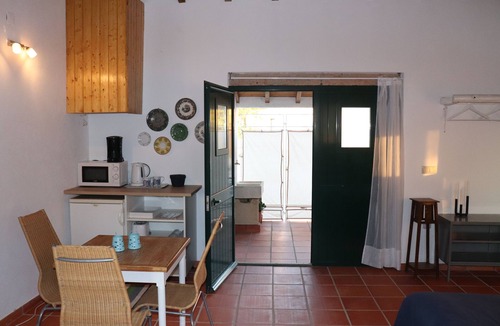 Santa Maria dos Olivais Cottage | Rural accommodation situated only 3 min from the center of Tomar