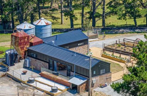 Glenquarry House | Rustic Luxury at The Old Dairy Stunning Escape