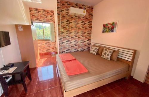 Khlong Khon House | Saeng Tai Amphawa