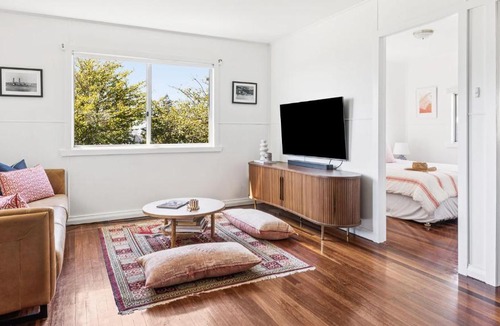 Angourie House | Salt Shack - Classic Angourie Beach Cottage Steps from Spooky Beach - Holiday Yamba