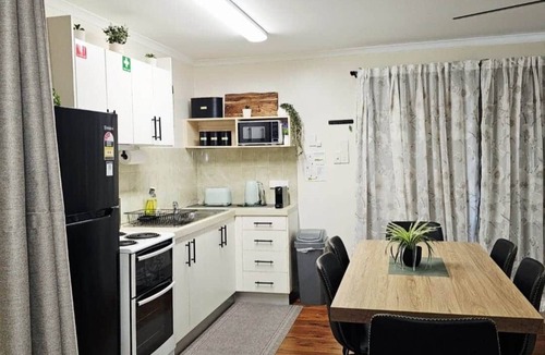 South Mackay Apartment | Saltwater Sand - relax by the beach