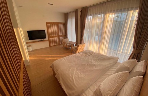 Samut Sakhon Hotel | Sea Suphan Villa