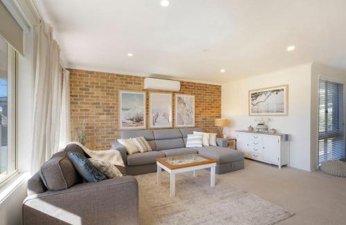 Long Jetty House | Seashells on Eloora