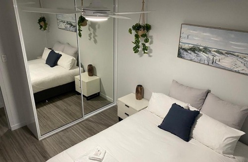 Slade Point House | Seaside Breezes with Wi-fi