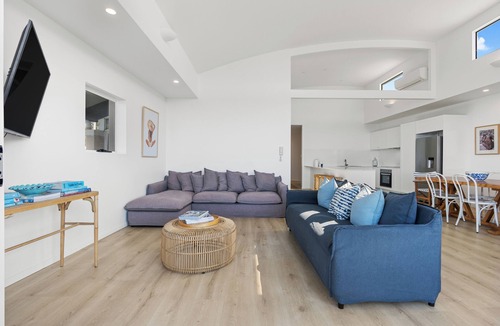 Sunrise Beach Apartment | Seaside Serenity: Oceanview Retreat at Sunrise Beach