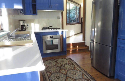 Maianbar House | Seaside Tropical SanctuarynLovely coastal home with glorious, tropical garden.n