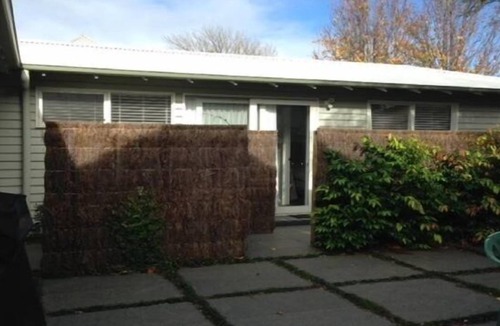 Brighton Apartment | Secluded, secure hideaway in Bayside Brighton
