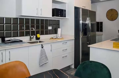 Hospital Apartment | Secrt Sabana 2BR · Spacious Living · Pool & Gym · Parking · Apt 2209