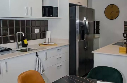 Hospital Apartment | Secrt Sabana 2BR · Spacious Living · Pool & Gym · Parking · Apt 2209