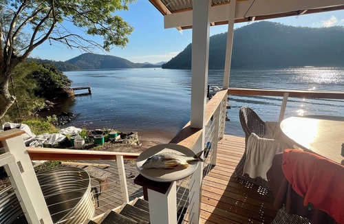 Sydney Cabin | Serenity on Coba Point