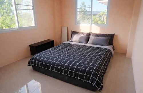 San Pu Loei House | Service Smile Stay Home