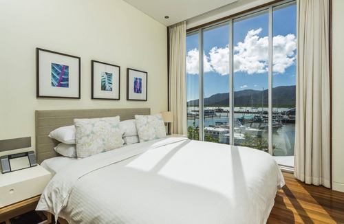 Cairns Central Business District Hotel | Shangri-La The Marina, Cairns